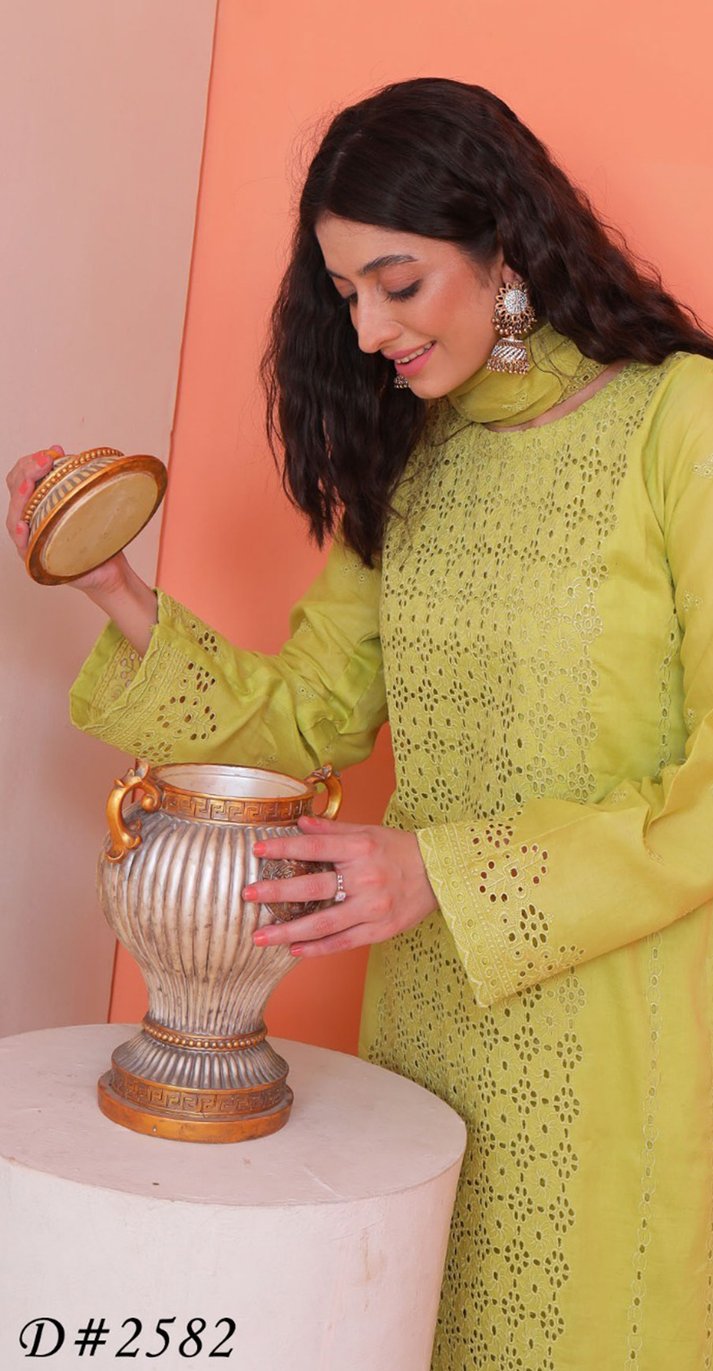 MOONLIGHT 3PC EMBROIDRED CHICKEN KARI BOARING CUTWORK LAWN VOL-10-2582